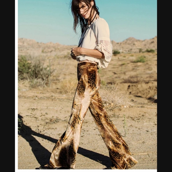 Bells!🦄🦄NWOT incredibly rare! Desert Wanderer by Spell Designs bells - Picture 4 of 14